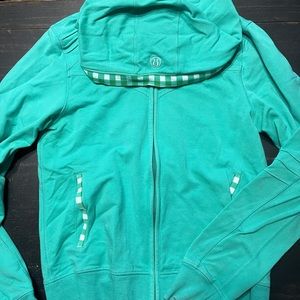 Lululemon Sweatshirt